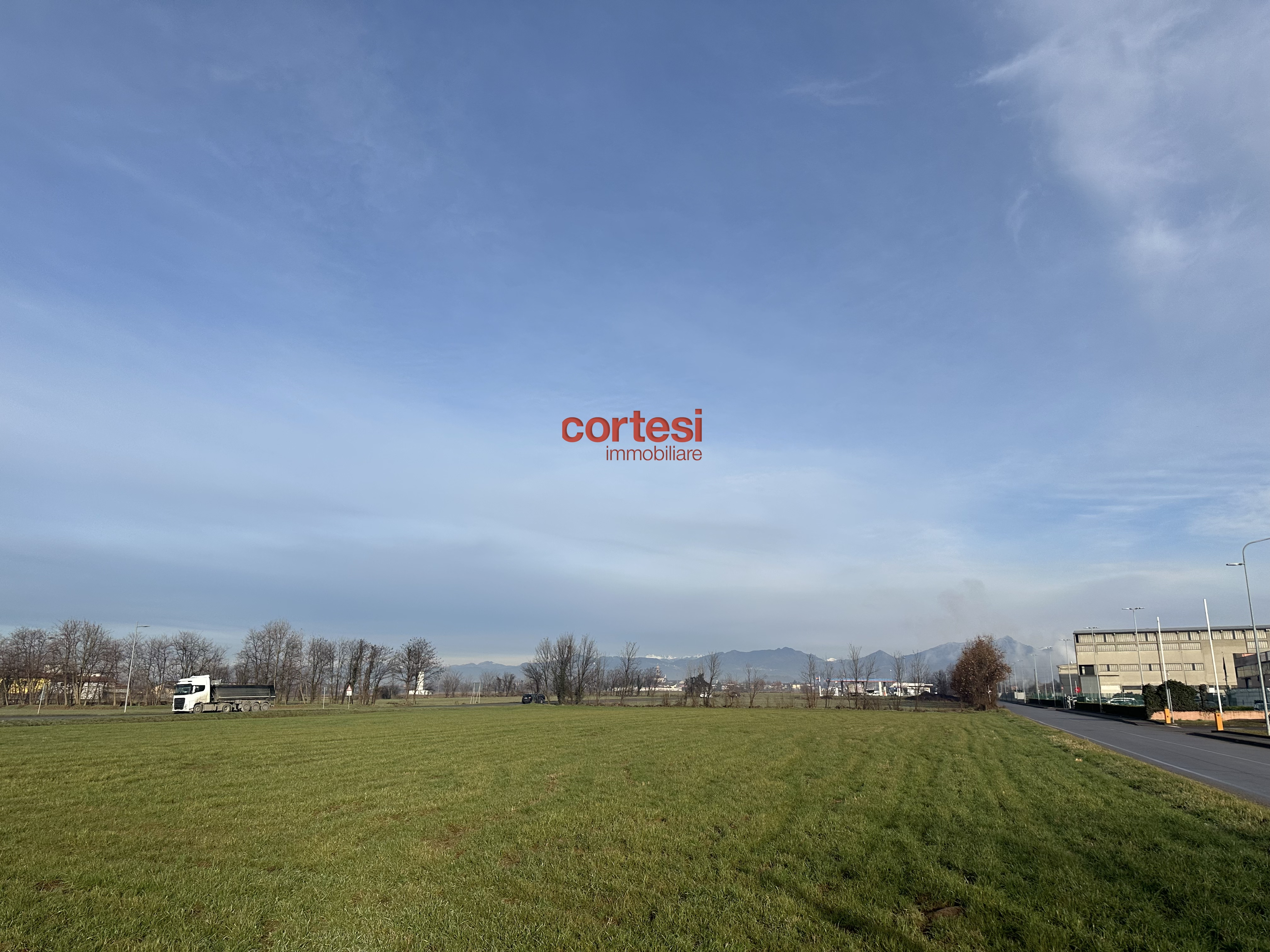 Calcinate Terreno Edificabile in Vendita